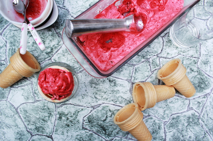 no churn raspberry ice cream