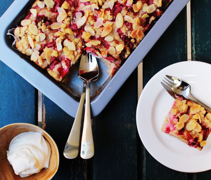 Rhubarb almond cake