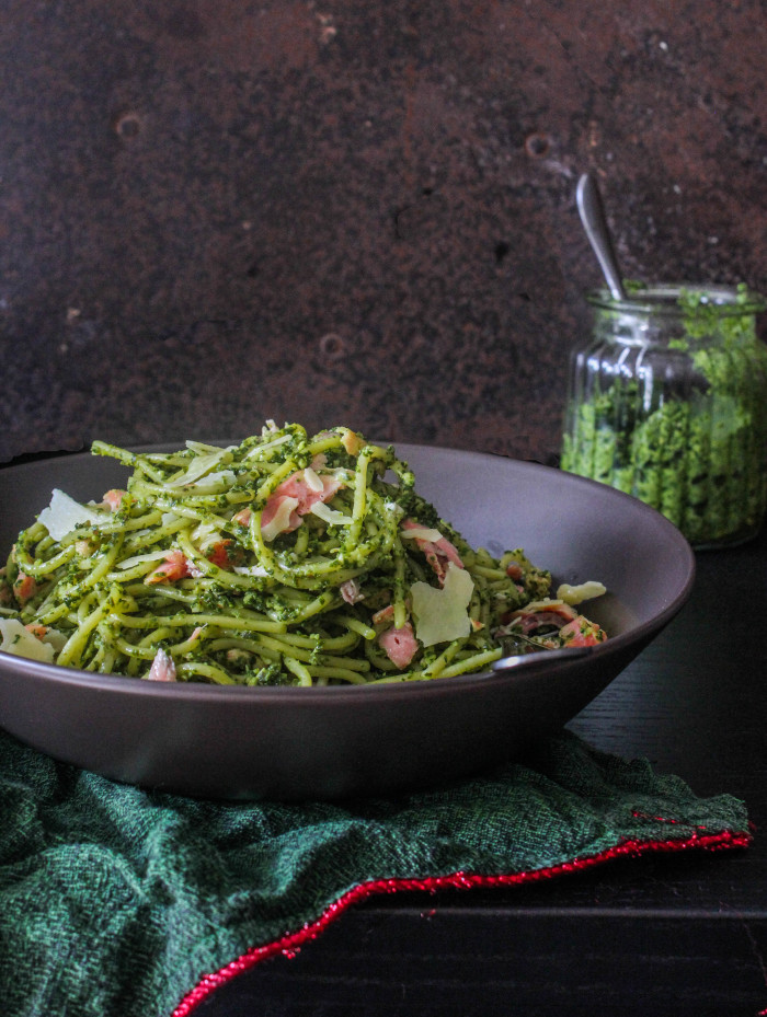 kale pesto pasta with salmon