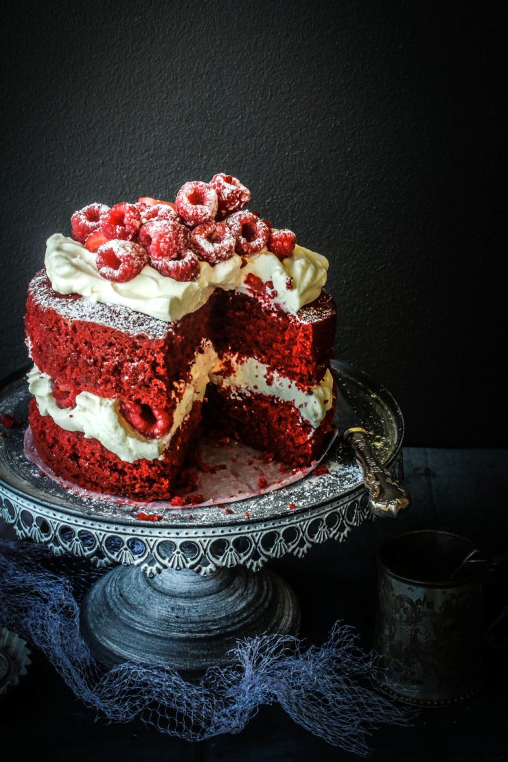 Red-Velvet-Cake-with-Raspberries-And-Cream