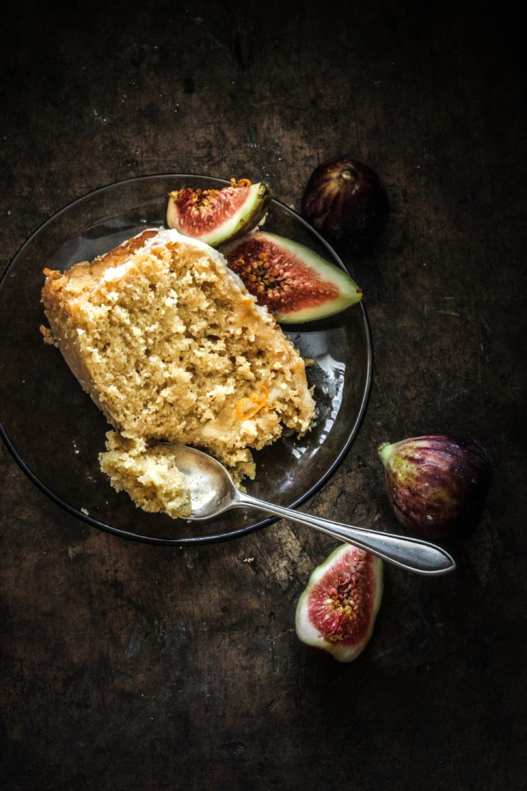 butterscotch cake with figs