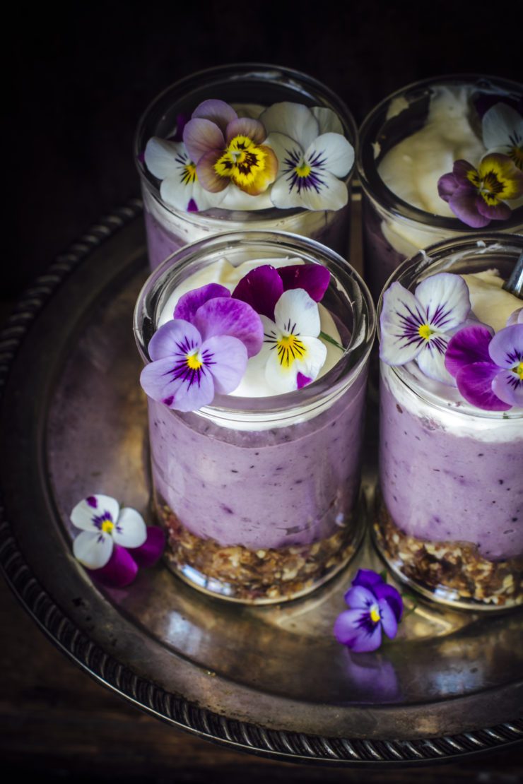 raw berry cheesecake