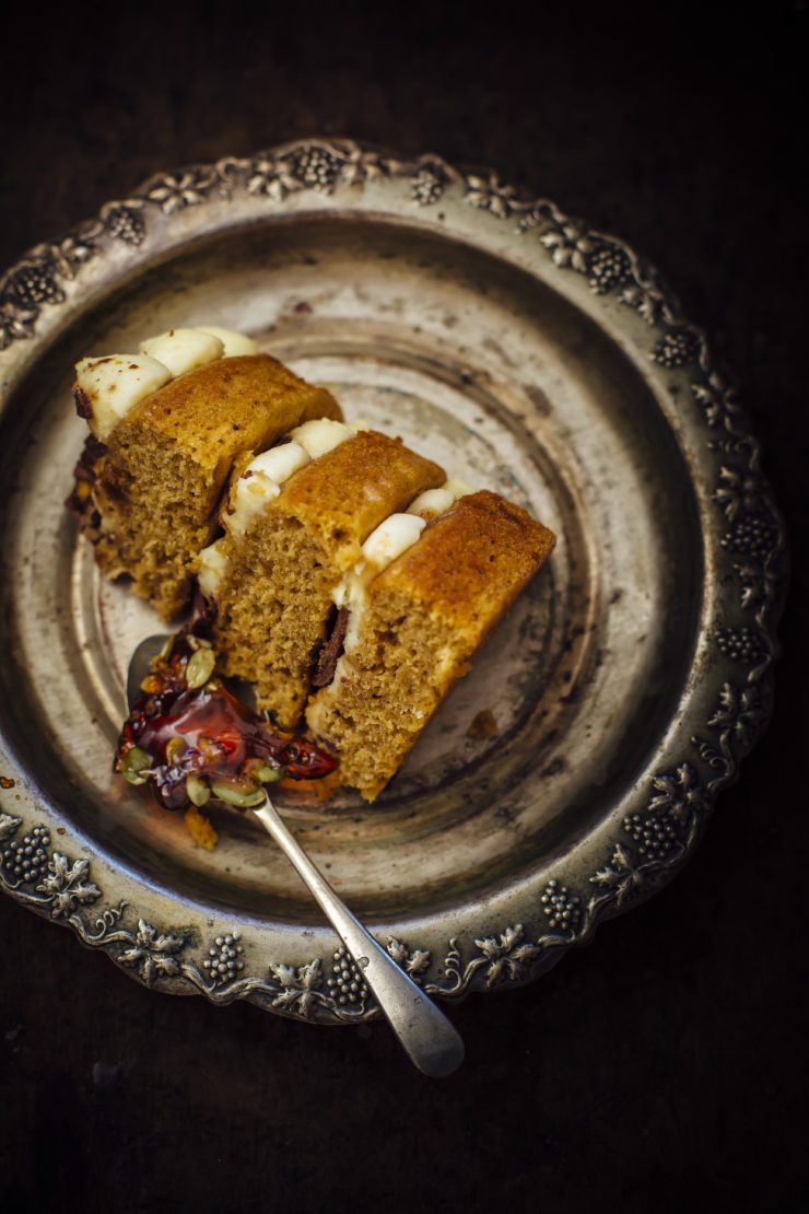 pumpkin cake with cream cheese frosting