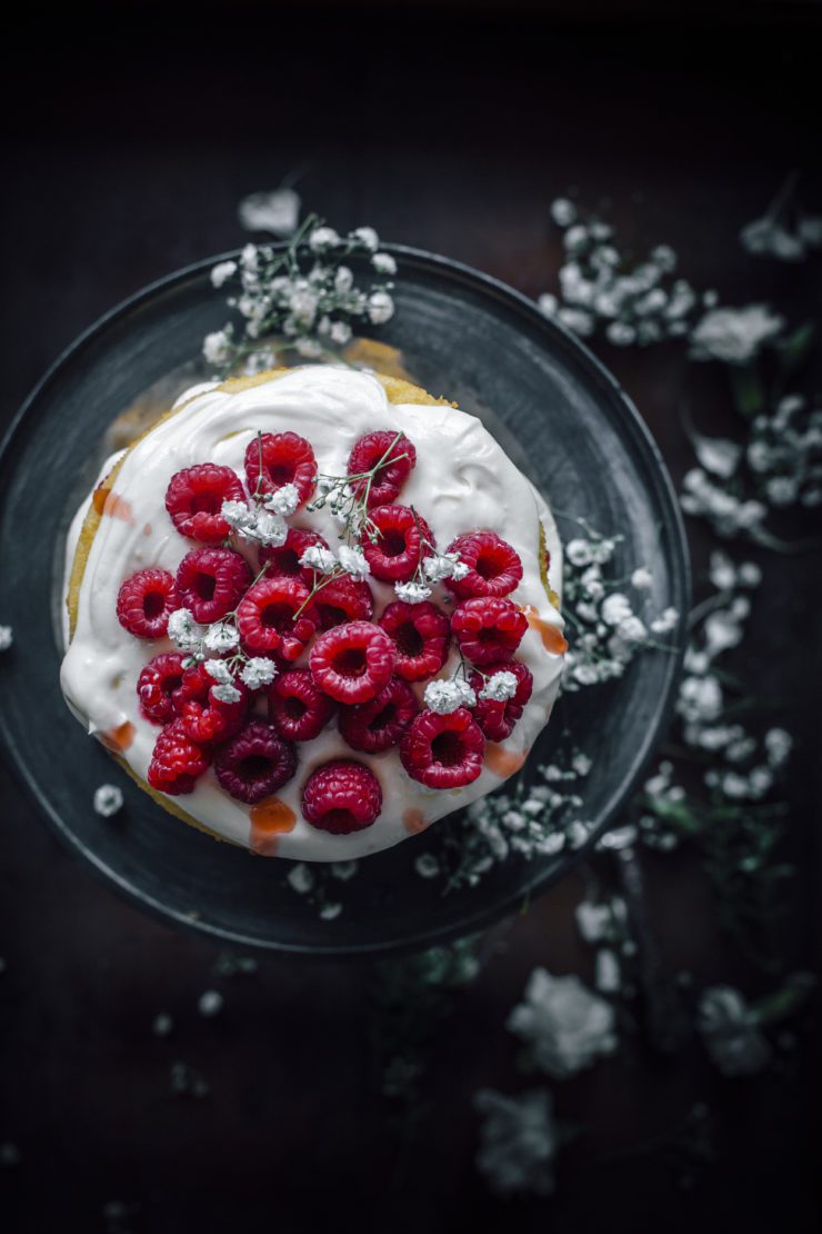 Coconut And Raspberry cake