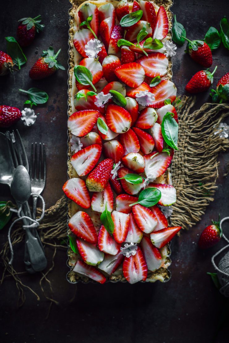 white chocolate and strawberry tart