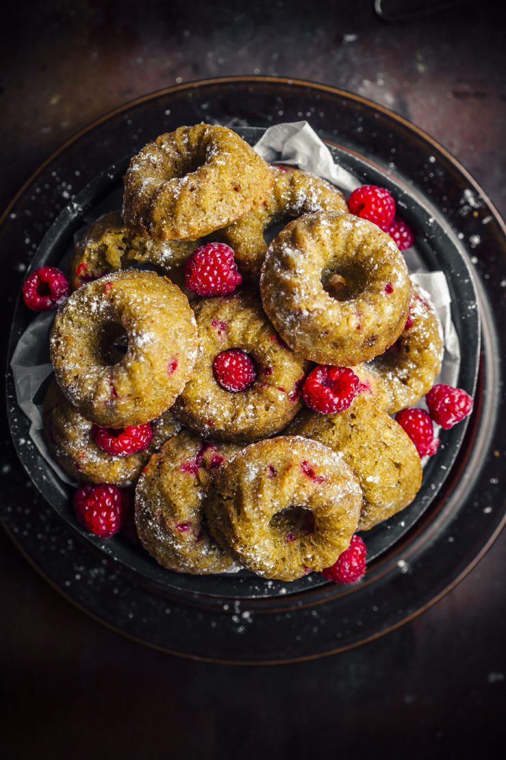 pumpkin mini cakes with raspberries