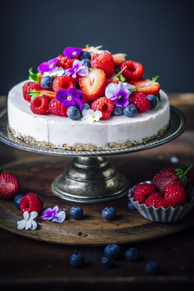 Skinny Berry Frozen Yoghurt Cheesecake