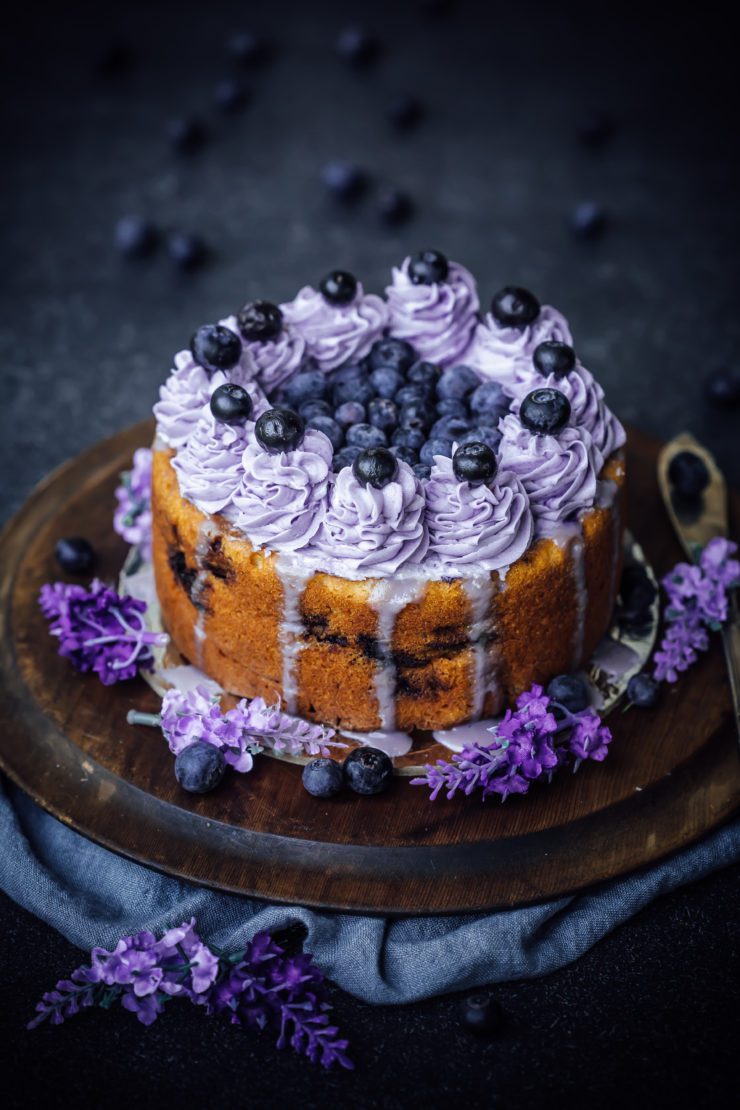 Blueberry and Lavender Cake