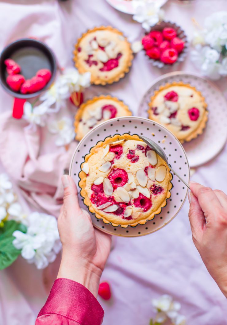 raspberry frangipane tart