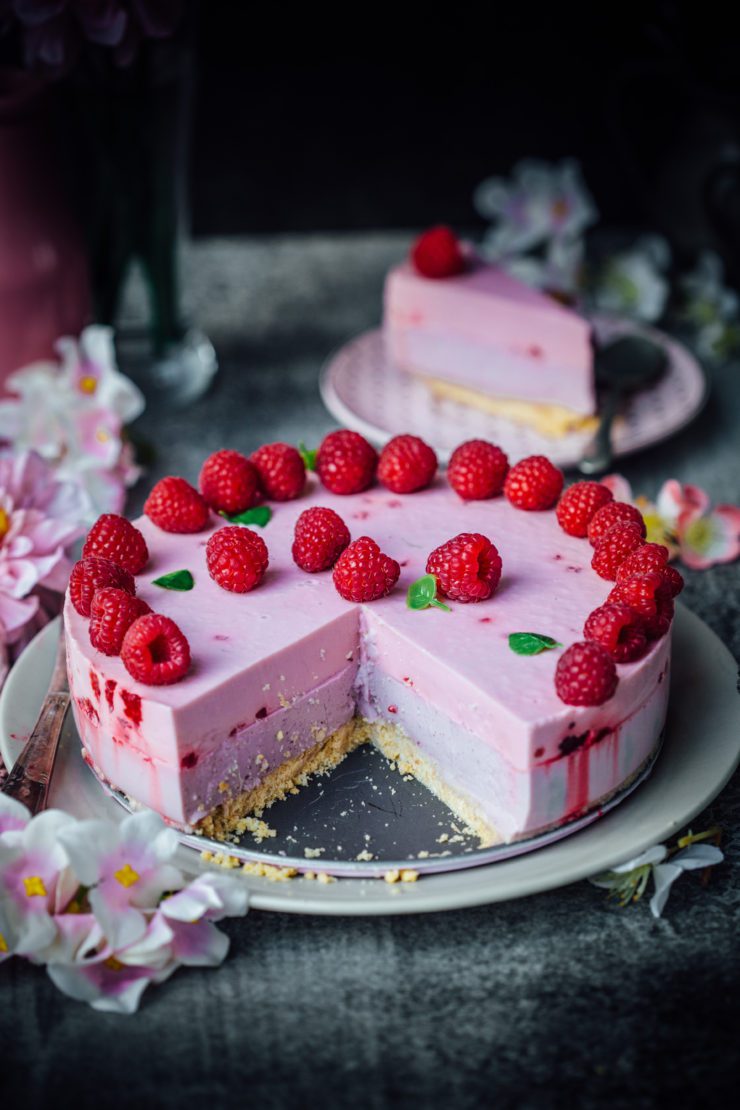 raspberry blackcurrant bavarian cake