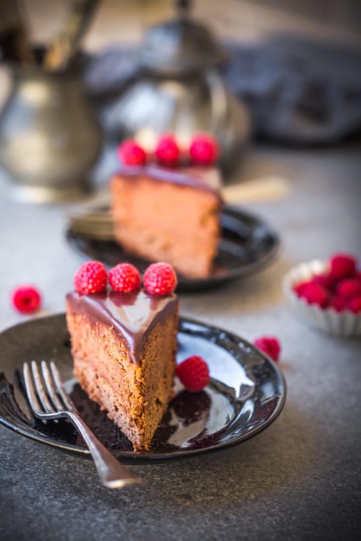 Easy Chocolate Mousse Cake 