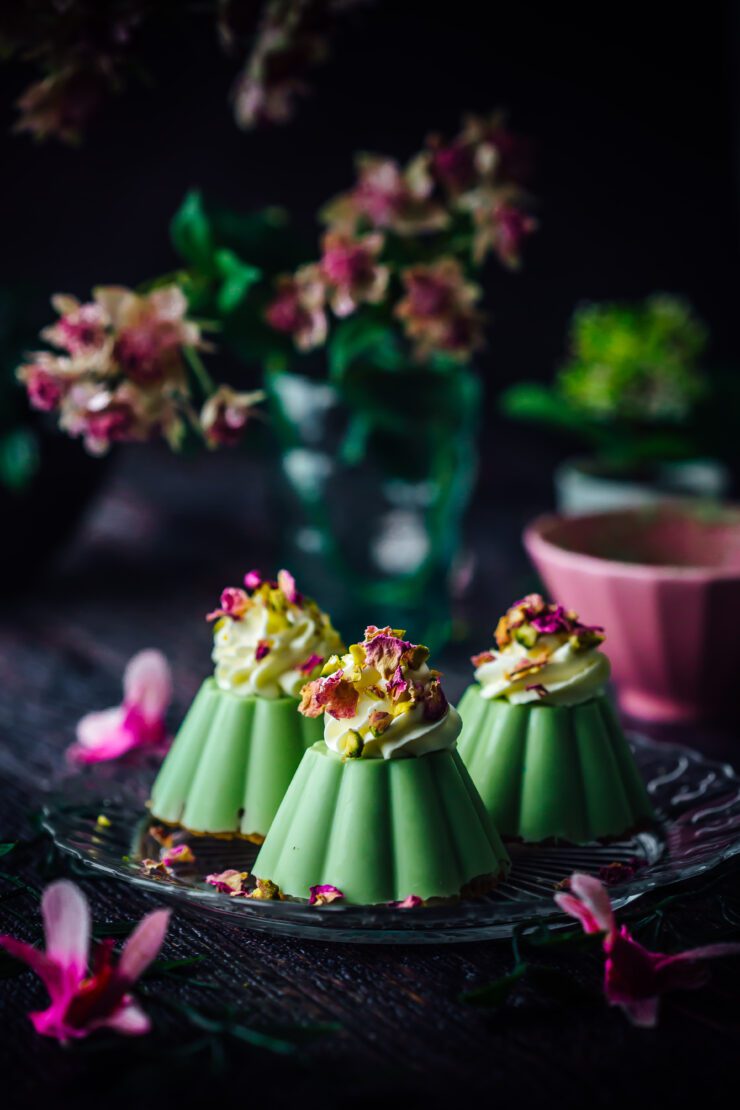 Mini Pistachio Cakes