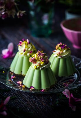 Mini Pistachio Cakes