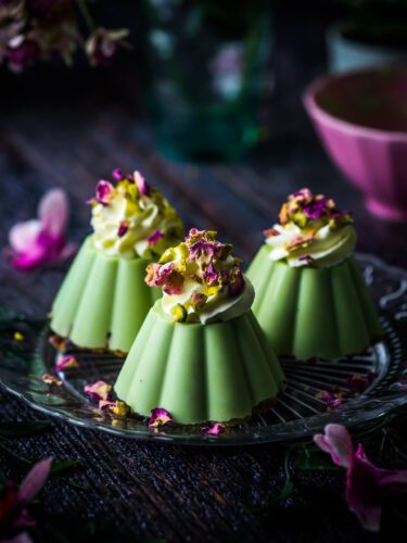 Mini Pistachio Cakes